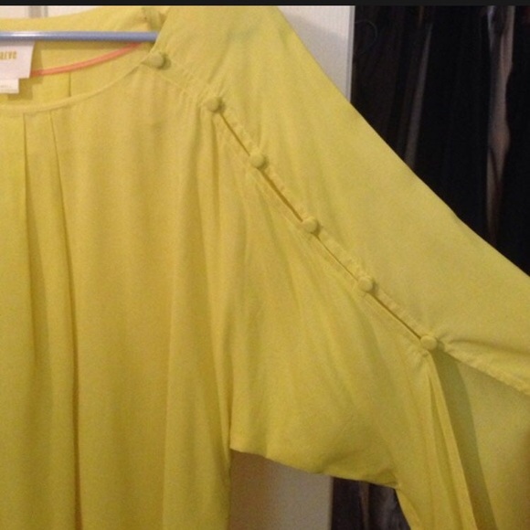 Anthropologie Maeve Braxton yellow flowy blouse - Picture 3 of 4